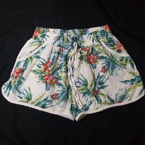 Cute Tropical Print Shorts